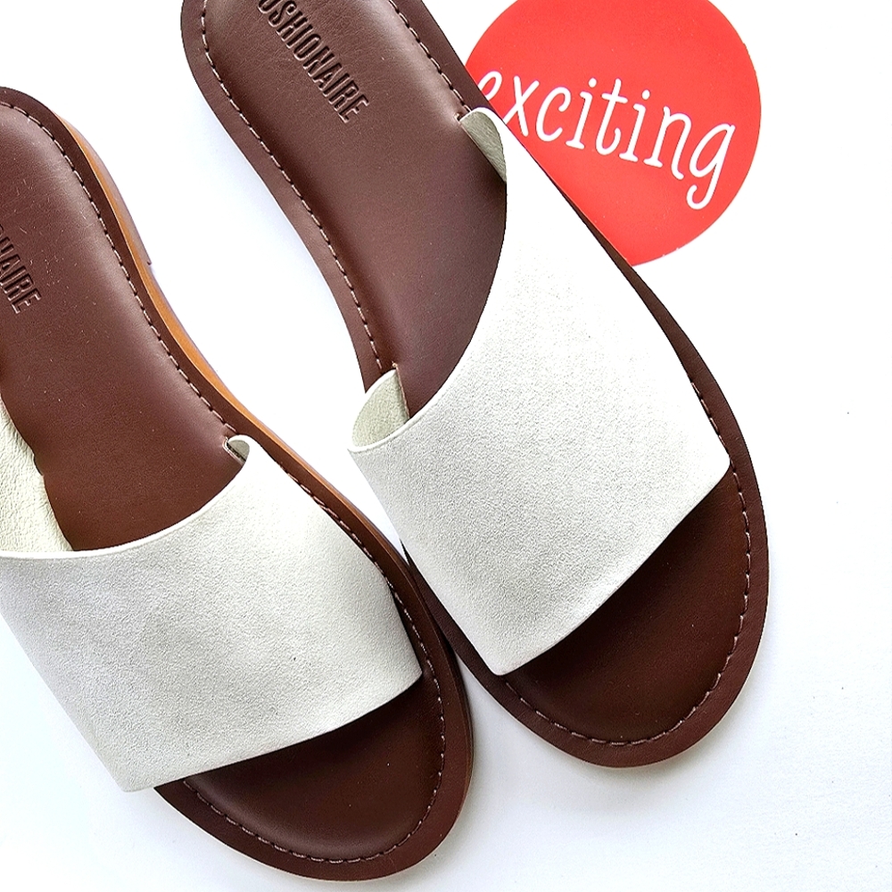 USHIONAIRE Women's White Sandals